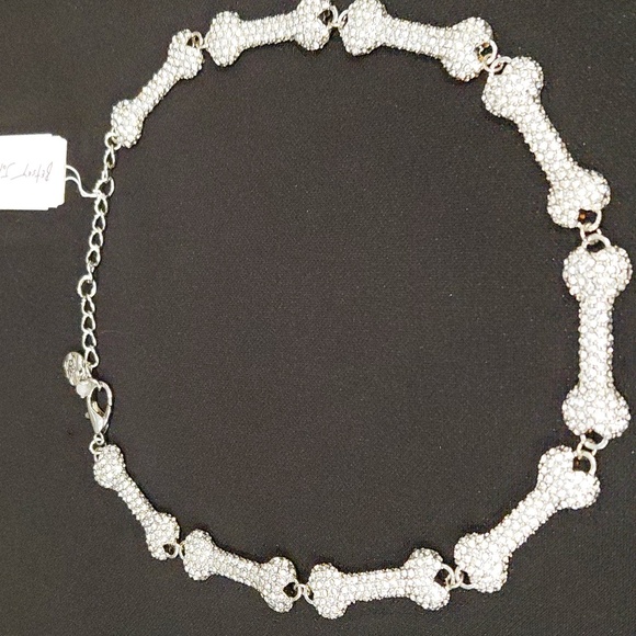 BETSEY JOHNSON Elegant Bones Necklace - Picture 1 of 8